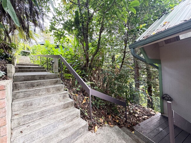 Building Photo - Private Kaneohe House with Rainforest Views