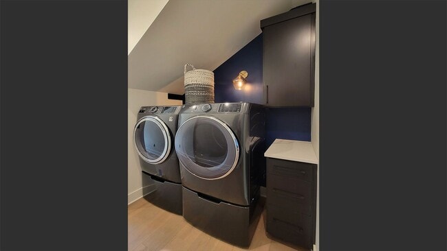 Building Photo - Station House Suite B is a stunning 2 bedr...
