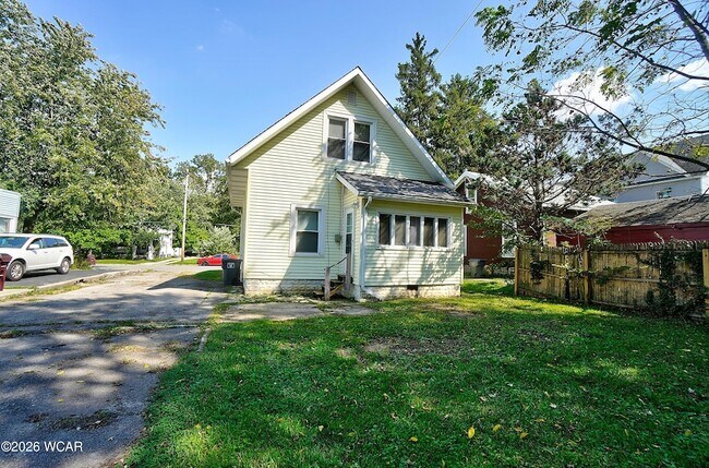 Building Photo - 961 S West St