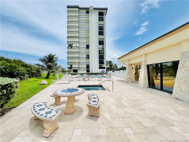Building Photo - 10680 S Ocean Dr