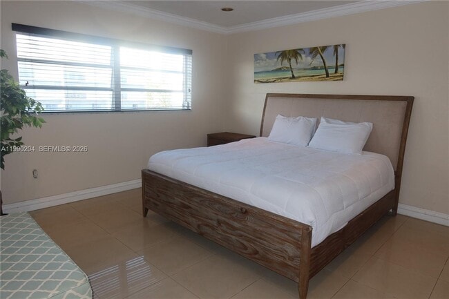 Building Photo - 3601 NE 170th St