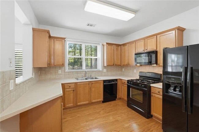 Building Photo - 368 Grayson Way