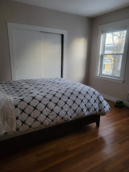 Building Photo - 0 Poole St