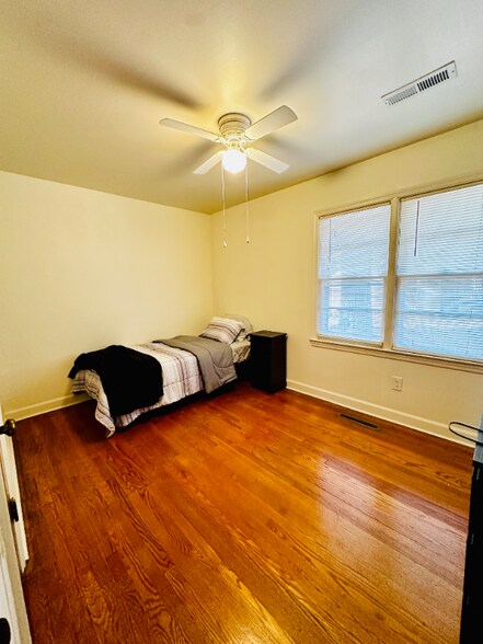 Building Photo - 112 Quincy St