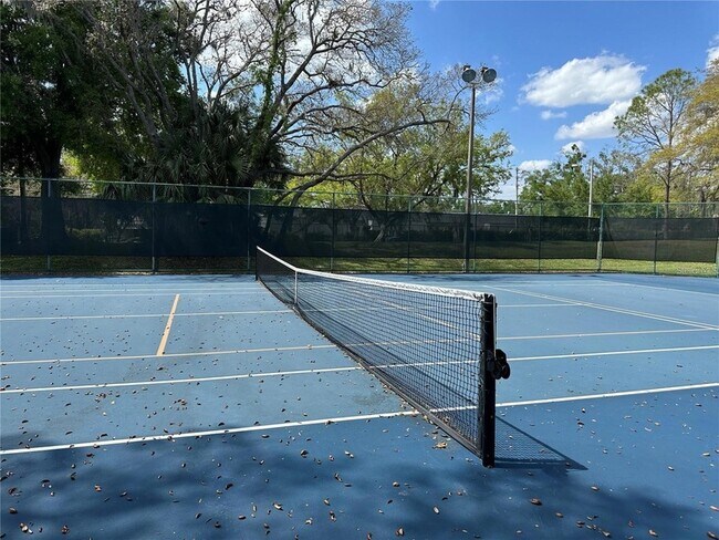 Building Photo - 2533 Grassy Point Dr