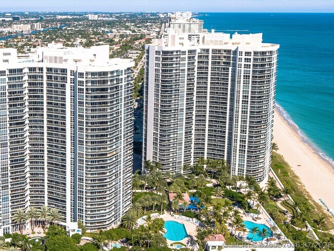 Building Photo - 3200 N Ocean Blvd