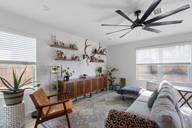 Building Photo - 5748 Belmont Stakes Rd