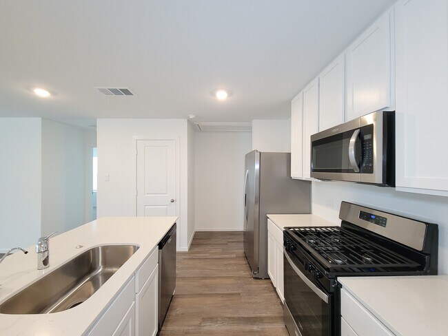 Building Photo - 14316 Leafy Willow Dr