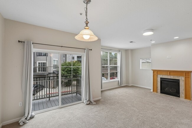 Building Photo - Dual-Suite 2BR/2.5BA Townhome-Style Condo — Gas Fireplace, Balcony & Attached Garage | Heron Cree...