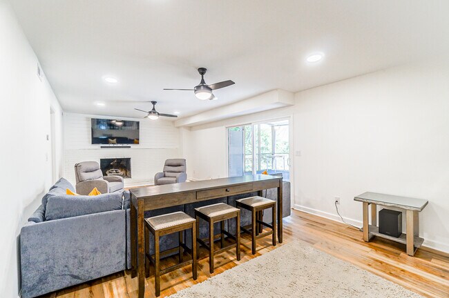 Family Room - 5321 Providence Rd