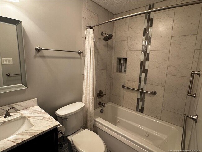 Building Photo - 6739 Irongate Dr