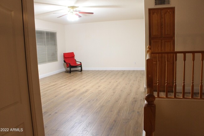 Building Photo - 402 N Rita Ln