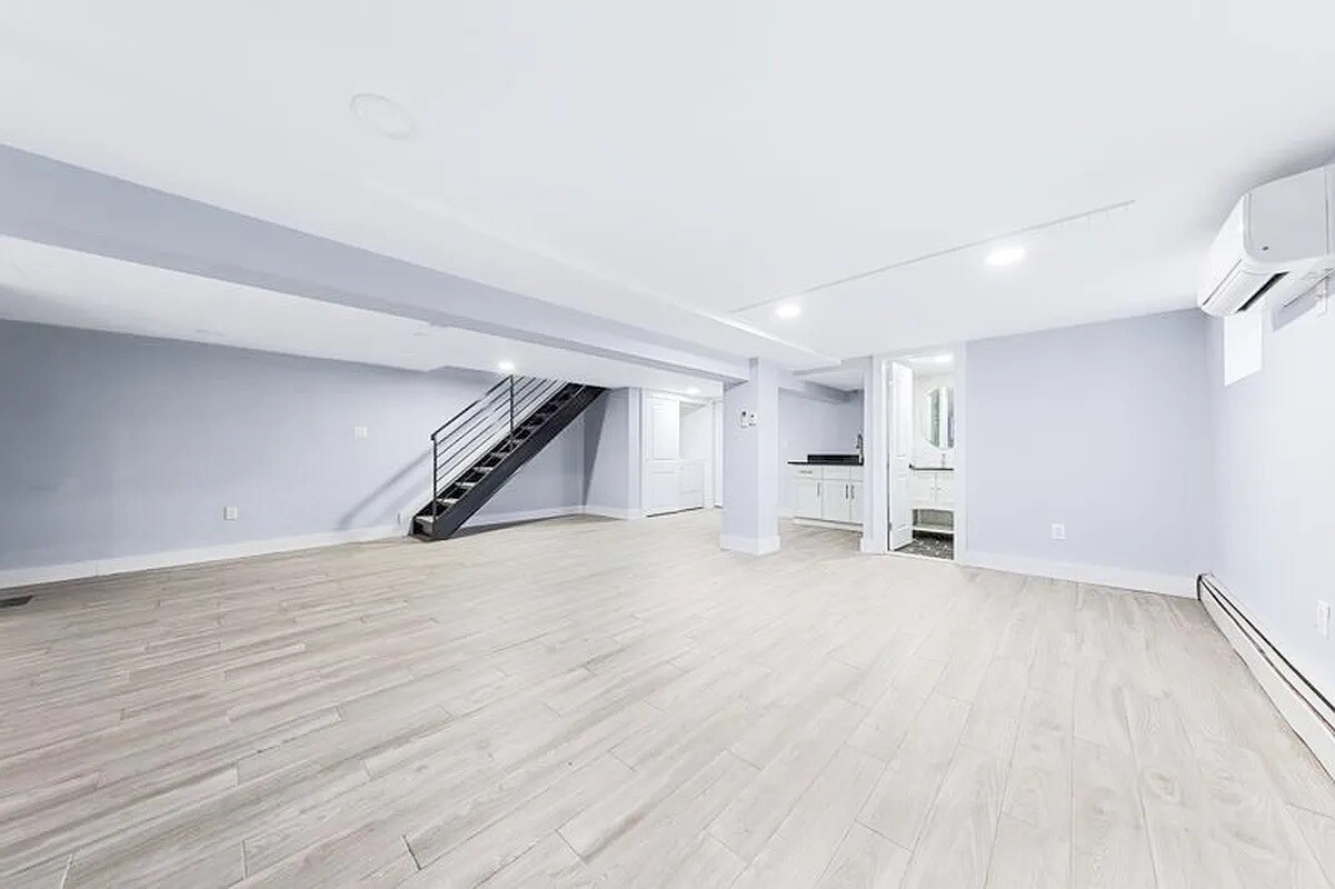 Building Photo - 4462 23rd St