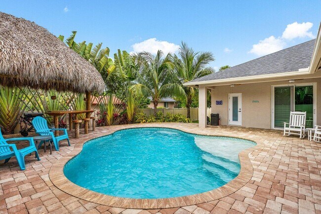 Building Photo - 2999 Dovedale Ct