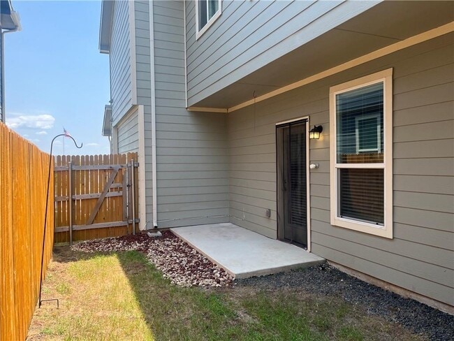 Building Photo - 1916 Whitaker Dr