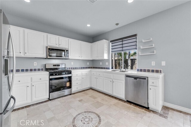 Building Photo - 962 Redtail Dr