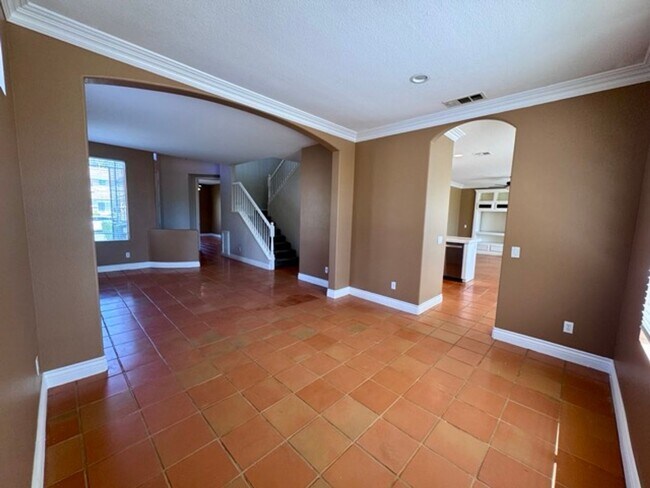 Building Photo - Beautiful 4 Bedroom + Office Home for Lease