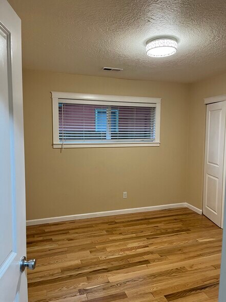 Building Photo - 3618 SE 67th Ave