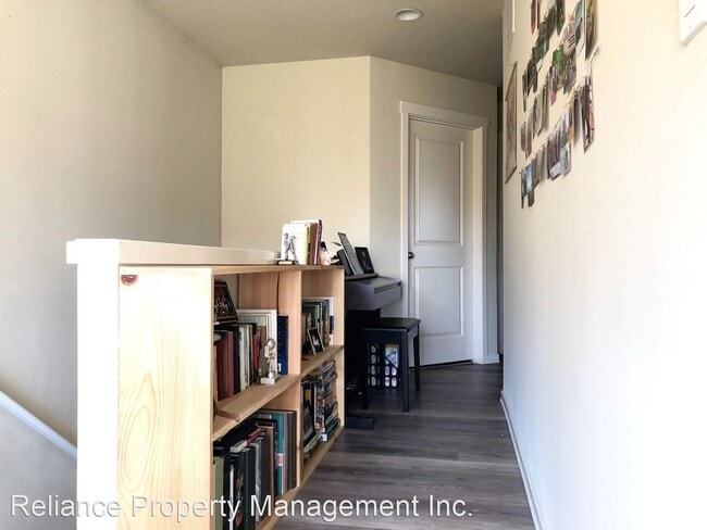 Building Photo - 3 br, 2.5 bath House - 7826 Sporri Lane
