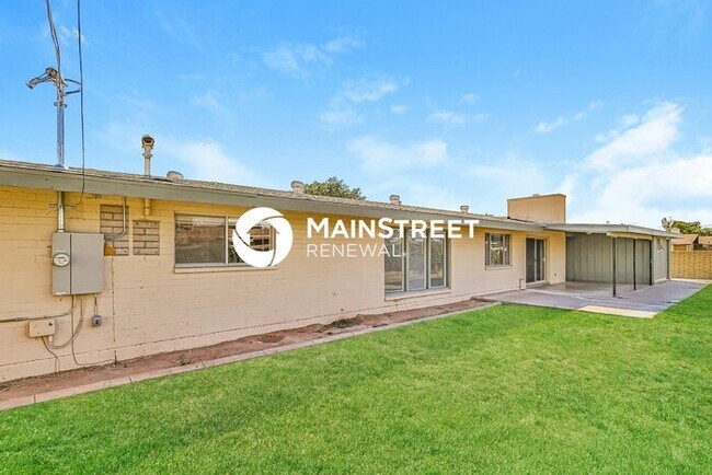 Building Photo - 4 Bedroom Pet-Friendly Home in Mesa, AZ with Main Street Renewal