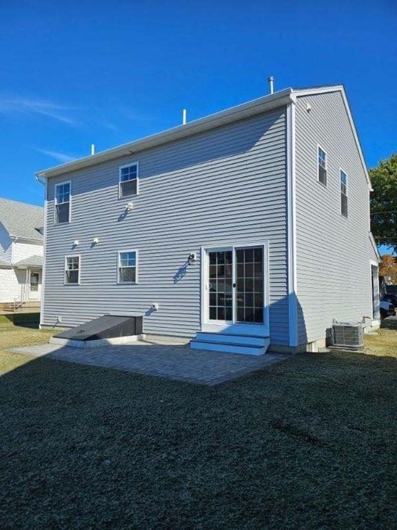 Building Photo - 340 High St
