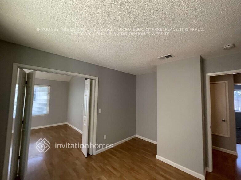 Building Photo - 724 Sandy Brook Ct