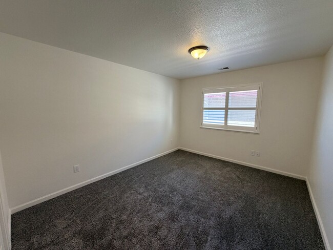 Building Photo - 1311 St Francis Dr