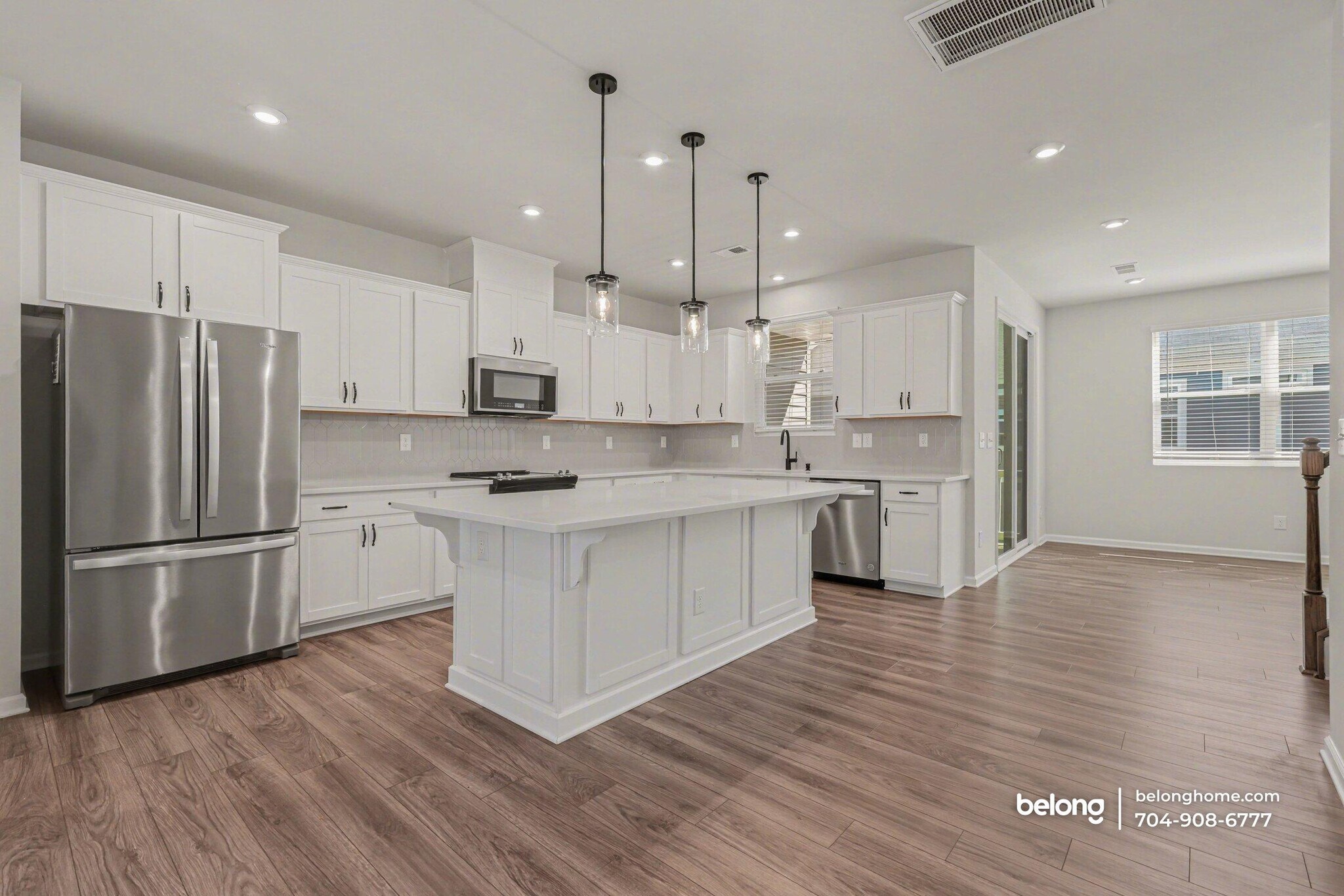 Building Photo - 416 Burr St