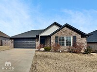 Building Photo - 5904 SW Teppee Ave