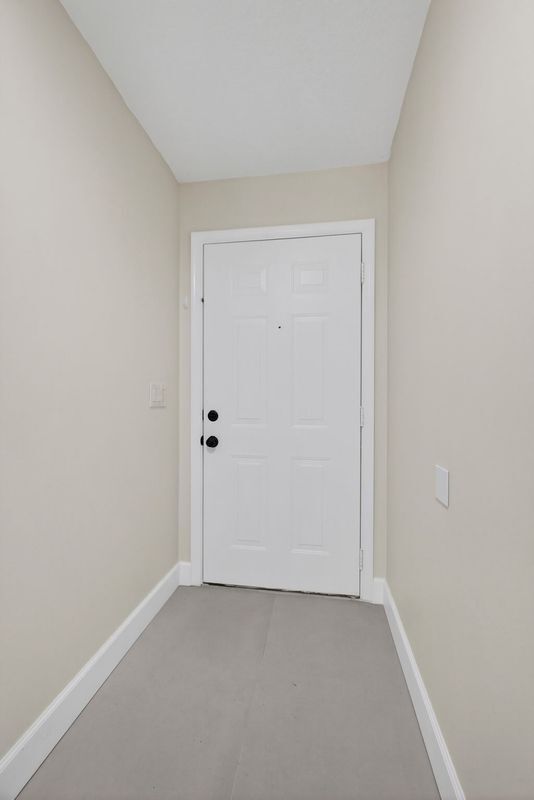 Building Photo - 1135 Staghorn St