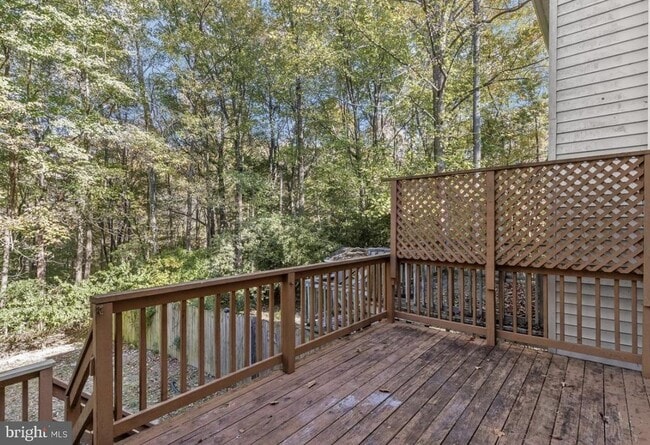 Building Photo - 1028 Ellicott Dr