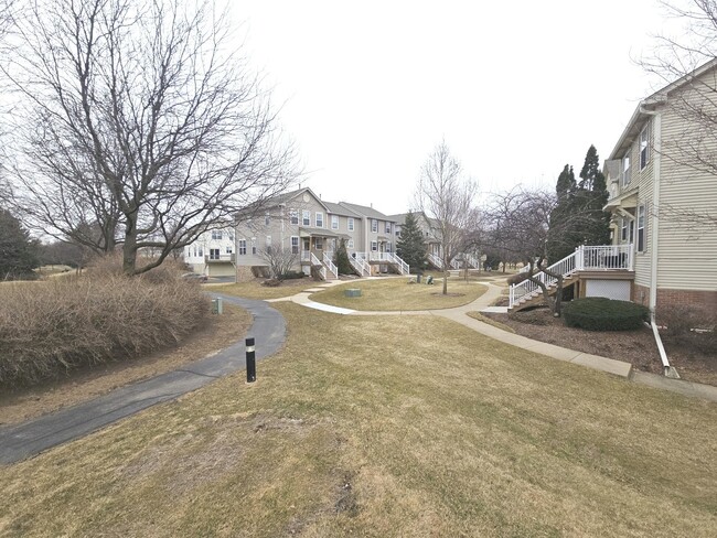 Building Photo - 466 Littleton Trail