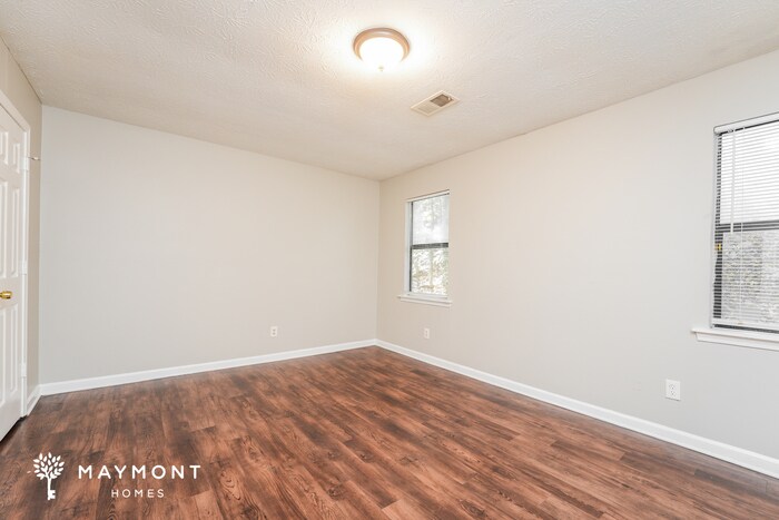 Building Photo - 5205 Birdlake Dr NW