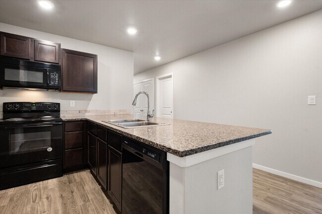 Building Photo - 14409 Avenue X