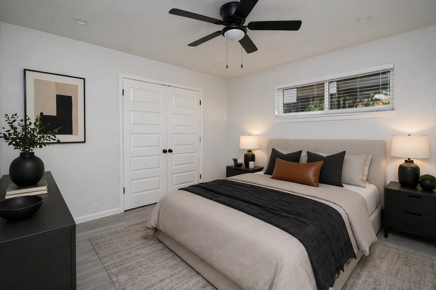 Building Photo - 1107 Shasta Ave W