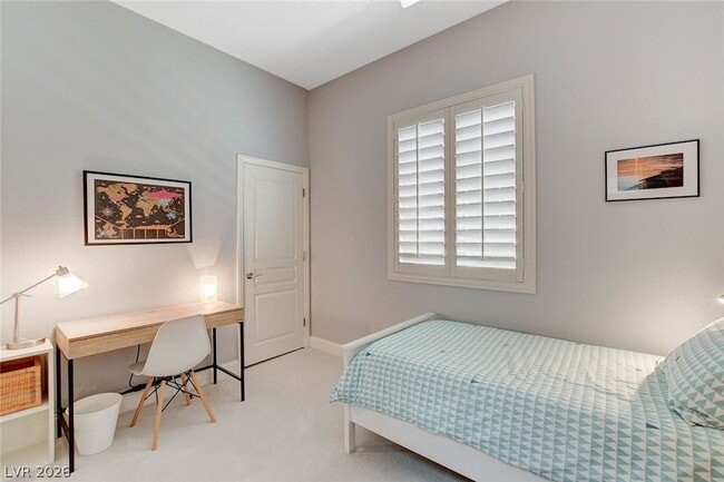 Building Photo - 10553 Linderhof Ave