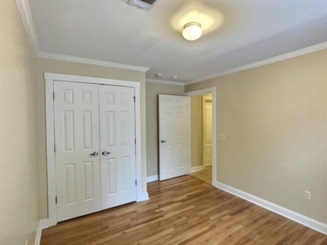 Building Photo - 2 Bedroom Cottage Near Downtown Ocean Springs