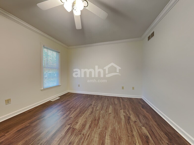 Building Photo - 5512 Westerborne Dr