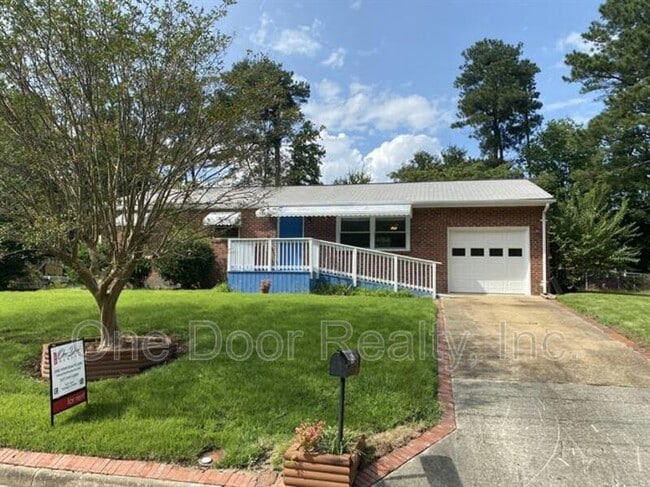 Primary Photo - 139 Winston Dr