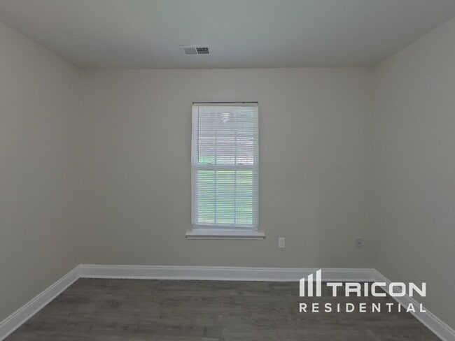 Building Photo - 941 Lynnview Ct
