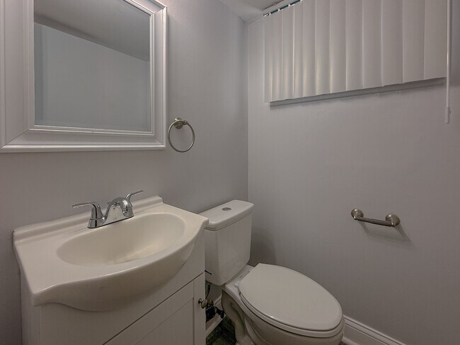 Bathroom - Carolina Flatz