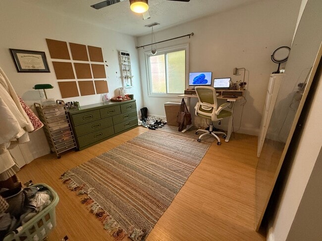 Building Photo - Renovated Lawrenceville 3 Bed/2 Bathroom H...