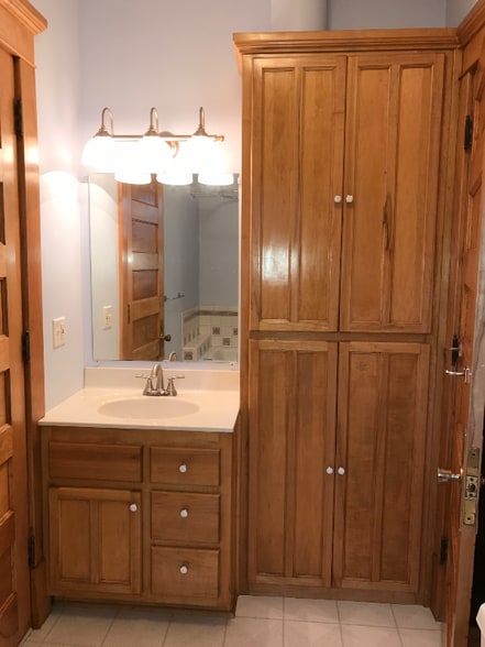 Building Photo - 1135 5th St NE