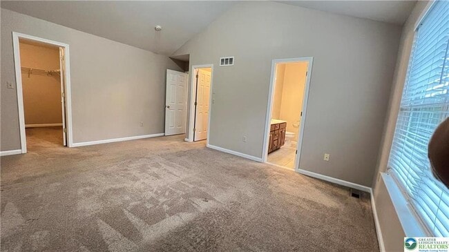 Building Photo - 2288 Creekside Dr