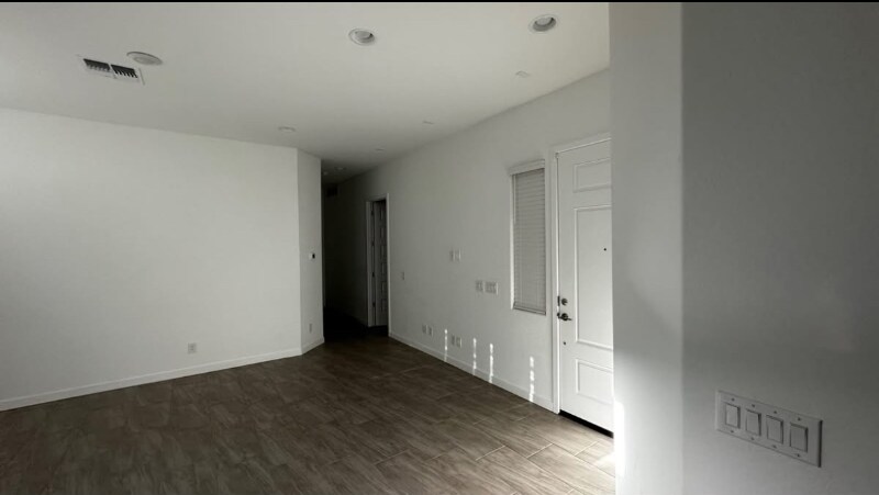 Building Photo - 4011 W Estes Way