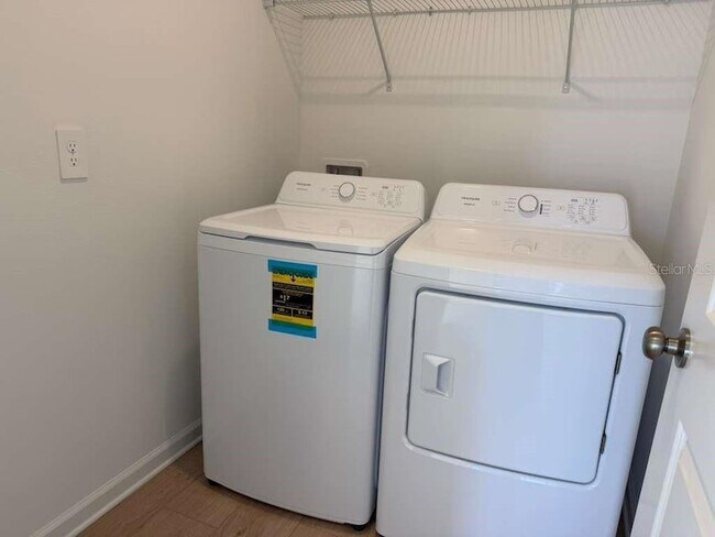 Building Photo - 5153 Natalia Dr