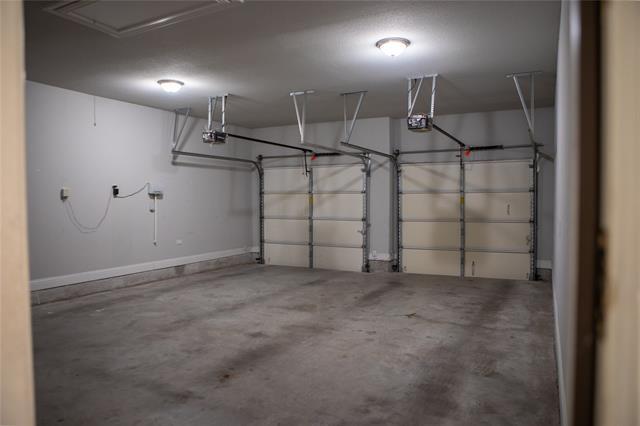 Building Photo - 511 La Grange Dr