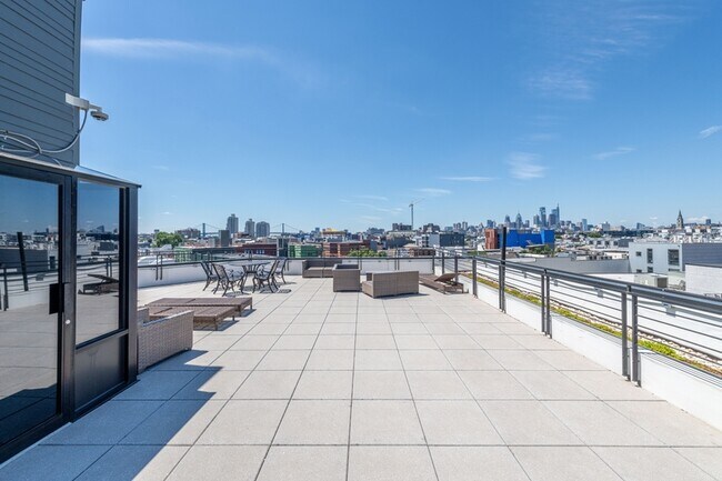 Building Photo - 1405 Frankford Ave