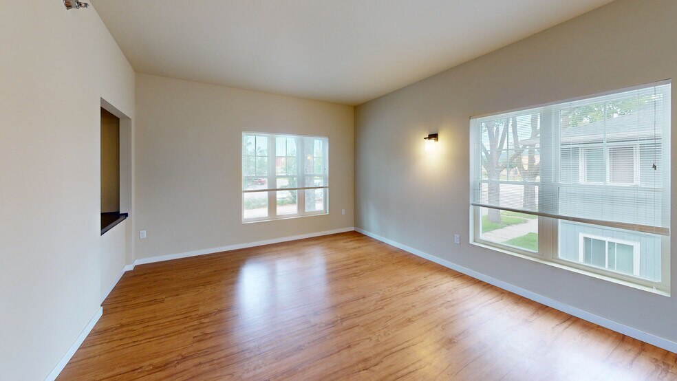 Building Photo - 2018 Campbell Rd