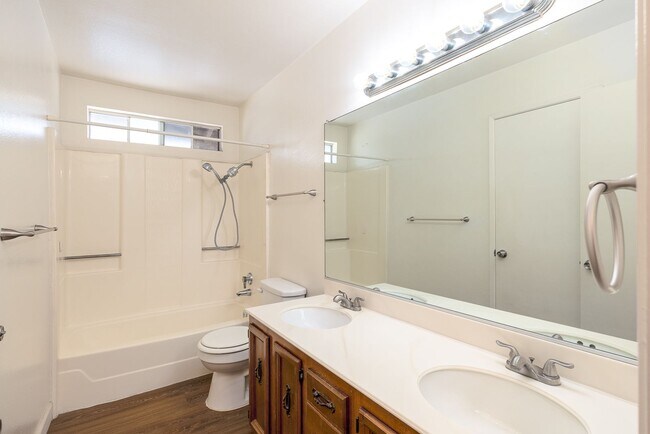 Building Photo - 2-Bedroom + 1 Bathroom Apartment | Dunes Place | Oxnard | Unfurnished